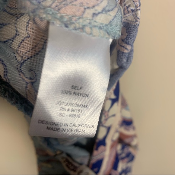 Gypsies & Moondust Cropped Floral Pull On Rayon Pants - Picture 9 of 15